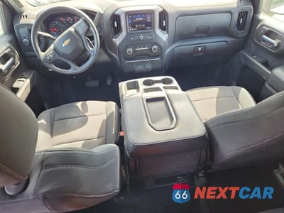 Zdjęcie 8 z 11 samochodu: 2020 CHEVROLET SILVERADO C1500 CUSTOM VIN:1GCRWBEH6LZ251492 - miniatura