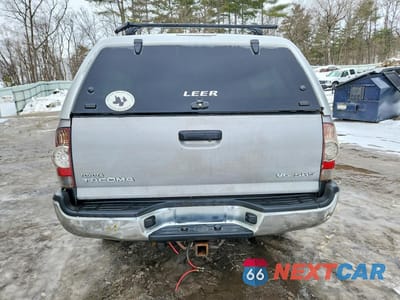 Zdjęcie 6 z 12 samochodu: 2014 TOYOTA TACOMA V6 VIN:3TMMU4FN5EM070811 - miniatura