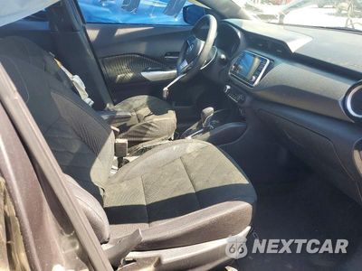 Zdjęcie 7 z 12 samochodu: 2020 NISSAN KICKS SV VIN:3N1CP5CV4LL563527 - miniatura