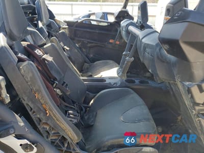 Zdjęcie 6 z 11 samochodu: 2024 CAN-AM MAVERICK X3 MAX DS TURBO VIN:3JBVMAY42RE000211 - miniatura