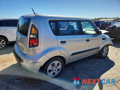 Trzecie zdjęcie samochodu z tyłu: 2010 KIA SOUL BASE VIN:KNDJT2A18A7106090 - miniatura