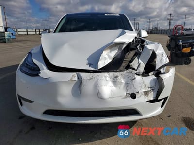 Piąte zdjęcie samochodu w środku: 2023 TESLA MODEL Y VIN:7SAYGDEE7PA101154 - miniatura