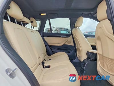 Zdjęcie 11 z 12 samochodu: 2017 BMW X1 XDRIVE28I VIN:WBXHT3C36H5F83633 - miniatura