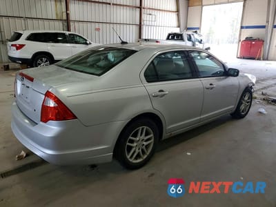 Trzecie zdjęcie samochodu z tyłu: 2012 FORD FUSION S VIN:3FAHP0GA6CR113779 - miniatura