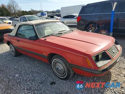 Czwarte zdjęcie samochodu z boku: 1983 FORD MUSTANG VIN:1FABP2738DF156375 - miniatura