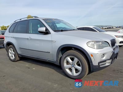 Czwarte zdjęcie samochodu z boku: 2008 BMW X5 3.0I VIN:5UXFE43588L028356 - miniatura
