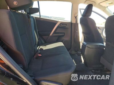 Zdjęcie 11 z 14 samochodu: 2018 TOYOTA RAV4 LE VIN:2T3BFREV6JW756817 - miniatura