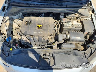 Zdjęcie 11 z 12 samochodu: 2017 HYUNDAI ELANTRA VALUE EDITION VIN:5NPD84LF3HH118365 - miniatura