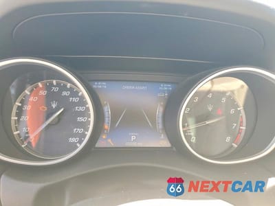 Zdjęcie 9 z 13 samochodu: 2019 MASERATI LEVANTE VIN:ZN661XUA3KX328038 - miniatura