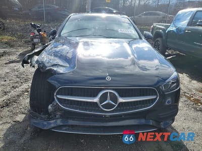 Piąte zdjęcie samochodu w środku: 2025 MERCEDES-BENZ C 300 4MATIC VIN:W1KAF4HB9SR250177 - miniatura