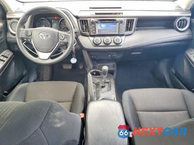 Zdjęcie 8 z 13 samochodu: 2018 TOYOTA RAV4 LE VIN:JTMBFREV2JJ221661 - miniatura
