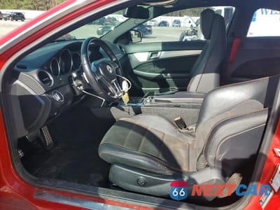 Zdjęcie 7 z 11 samochodu: 2013 MERCEDES-BENZ C 250 VIN:WDDGJ4HB8DG046042 - miniatura