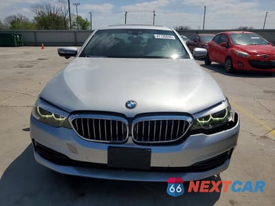 Piąte zdjęcie samochodu w środku: 2020 BMW 530 I VIN:WBAJR3C0XLWW67356 - miniatura