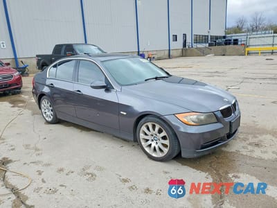 Czwarte zdjęcie samochodu z boku: 2006 BMW 330 I VIN:WBAVB335X6KR74782 - miniatura