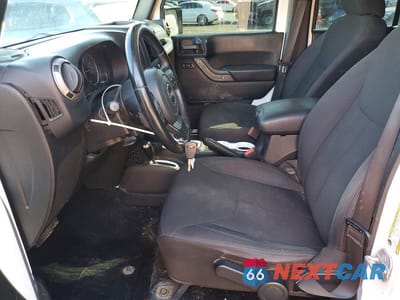 Zdjęcie 7 z 13 samochodu: 2017 JEEP WRANGLER UNLIMITED SPORT VIN:1C4HJWDGXHL536054 - miniatura