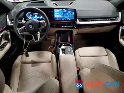 Zdjęcie 8 z 13 samochodu: 2025 BMW X2 XDRIVE28I VIN:WBX63GM06S5327483 - miniatura