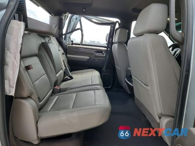 Zdjęcie 11 z 13 samochodu: 2024 CHEVROLET SILVERADO K3500 LTZ VIN:1GC4YUEY7RF220648 - miniatura