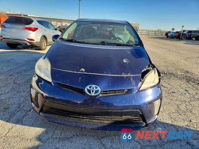 Piąte zdjęcie samochodu w środku: 2013 TOYOTA PRIUS TWO VIN:JTDKN3DUXD1684922 - miniatura