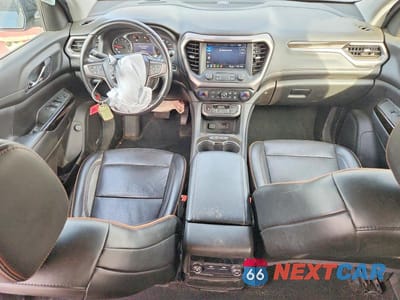 Zdjęcie 8 z 13 samochodu: 2021 GMC ACADIA AT4 VIN:1GKKNLLS5MZ191865 - miniatura