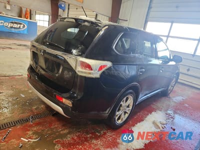 Trzecie zdjęcie samochodu z tyłu: 2015 MITSUBISHI OUTLANDER SE VIN:JA4AZ3A39FZ007919 - miniatura