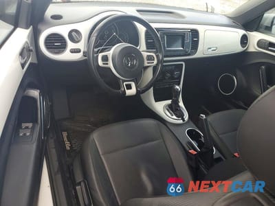 Zdjęcie 8 z 11 samochodu: 2018 VOLKSWAGEN BEETLE S VIN:3VW5DAAT5JM507156 - miniatura