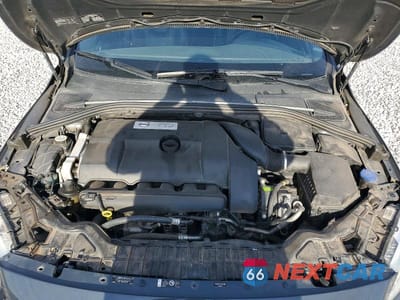 Zdjęcie 11 z 12 samochodu: 2015 VOLVO V60 R DESIGN VIN:YV1902SS7F1264038 - miniatura