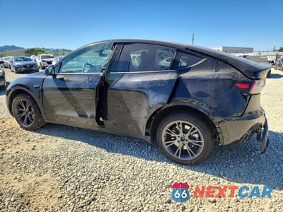 Drugie zdjęcie samochodu z przodu: 2025 TESLA MODEL Y VIN:7SAYGDED5SF256191 - miniatura