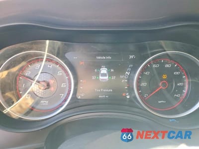 Zdjęcie 9 z 11 samochodu: 2023 DODGE CHARGER SXT VIN:2C3CDXBG7PH673916 - miniatura