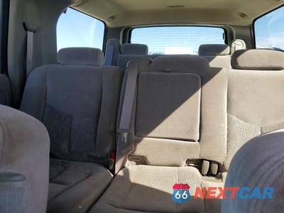 Zdjęcie 10 z 12 samochodu: 2005 CHEVROLET SUBURBAN C1500 VIN:3GNEC16Z95G119748 - miniatura