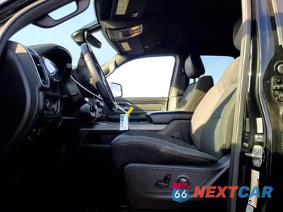 Zdjęcie 7 z 11 samochodu: 2023 DODGE RAM 1500 VIN:1C6RREBT9PN516234 - miniatura
