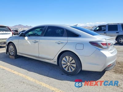 Drugie zdjęcie samochodu z przodu: 2017 HYUNDAI SONATA HYBRID SE VIN:KMHE24L1XHA044035 - miniatura