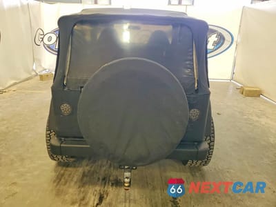 Zdjęcie 6 z 13 samochodu: 2000 JEEP WRANGLER / TJ SAHARA VIN:1J4FA59SXYP782863 - miniatura