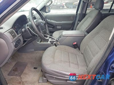 Zdjęcie 7 z 12 samochodu: 2004 FORD EXPLORER VIN:1FMZU72KX4UA08538 - miniatura