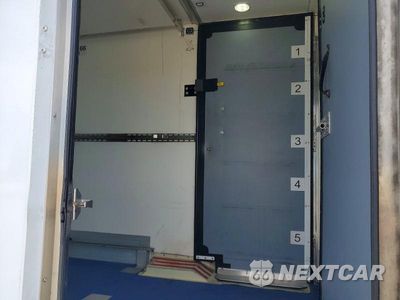 Zdjęcie 11 z 13 samochodu: 2020 FORD TRANSIT REFRIGERATED BOX TRUCK VIN:1FDBW5Z81LKB24943 - miniatura