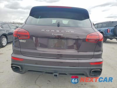 Zdjęcie 6 z 12 samochodu: 2016 PORSCHE CAYENNE VIN:WP1AA2A25GLA10933 - miniatura