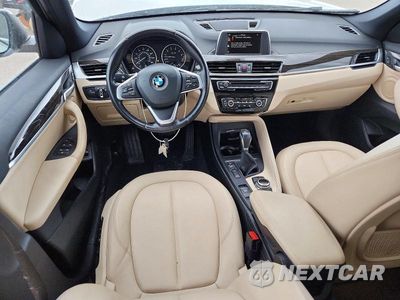 Zdjęcie 8 z 12 samochodu: 2017 BMW X1 XDRIVE28I VIN:WBXHT3C36H5F83633 - miniatura