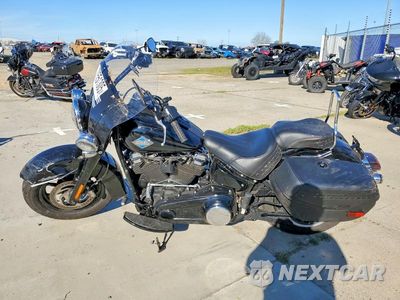 Trzecie zdjęcie samochodu z tyłu: 2025 HARLEY DAVIDSON FLHC VIN:1HD1YA921SB018133 - miniatura