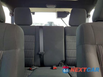 Zdjęcie 10 z 12 samochodu: 2011 JEEP WRANGLER UNLIMITED SPORT VIN:1J4BA3H19BL567582 - miniatura