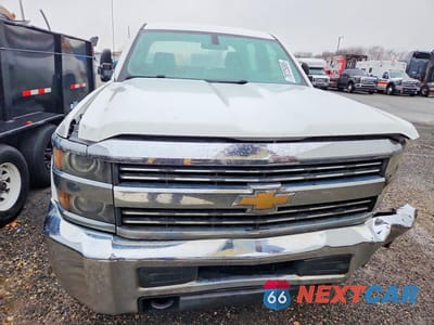Piąte zdjęcie samochodu w środku: 2015 CHEVROLET SILVERADO C3500 VIN:1GC4CYCG6FF153956 - miniatura