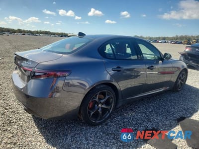 Trzecie zdjęcie samochodu z tyłu: 2024 ALFA ROMEO GIULIA TI VIN:ZARFAMBN8R7682837 - miniatura