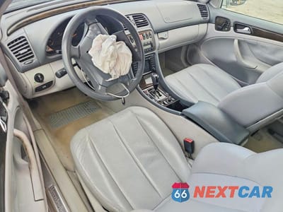 Zdjęcie 8 z 12 samochodu: 2002 MERCEDES-BENZ CLK 320 VIN:WDBLK65G82T114439 - miniatura
