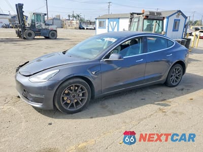 2020 TESLA MODEL 3 5YJ3E1EB2LF589900 - główne zdjęcie licytacji z USA - miniatura