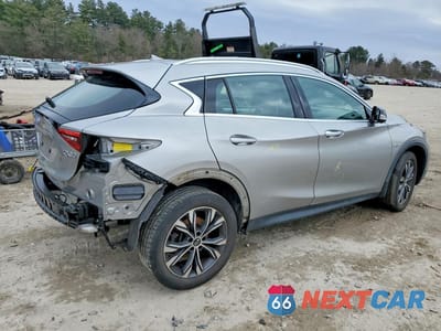 Trzecie zdjęcie samochodu z tyłu: 2018 INFINITI QX30 ESSENTIAL VIN:SJKCH5CRXJA005745 - miniatura