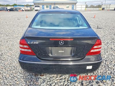 Zdjęcie 6 z 11 samochodu: 2007 MERCEDES-BENZ C 230 VIN:WDBRF52H77A928509 - miniatura