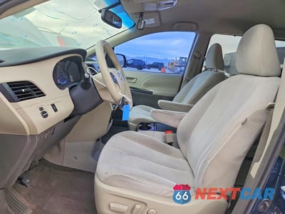 Zdjęcie 7 z 13 samochodu: 2011 TOYOTA SIENNA LE 7-PASSENGER VIN:5TDJK3DC8BS019481 - miniatura