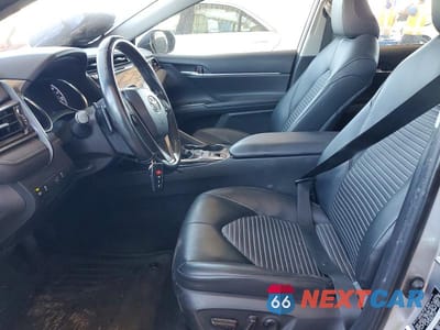 Zdjęcie 7 z 11 samochodu: 2019 TOYOTA CAMRY HYBRID SE VIN:4T1B21HK8KU511736 - miniatura