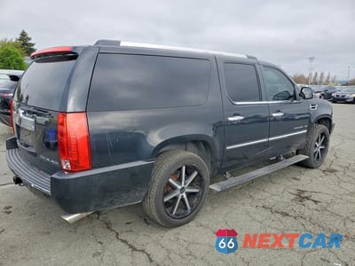 Trzecie zdjęcie samochodu z tyłu: 2011 CADILLAC ESCALADE ESV PREMIUM VIN:1GYS4JEF8BR298631 - miniatura