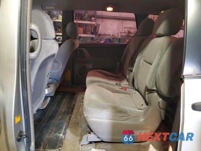 Zdjęcie 11 z 14 samochodu: 2007 TOYOTA SIENNA CE VIN:5TDZK29C97S075877 - miniatura