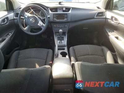 Zdjęcie 8 z 12 samochodu: 2018 NISSAN SENTRA S VIN:3N1AB7AP5JY220439 - miniatura