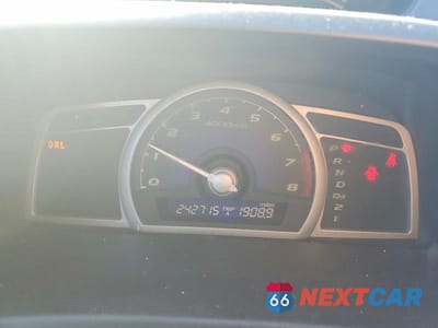 Zdjęcie 9 z 11 samochodu: 2006 HONDA CIVIC LX VIN:1HGFA16516L144987 - miniatura